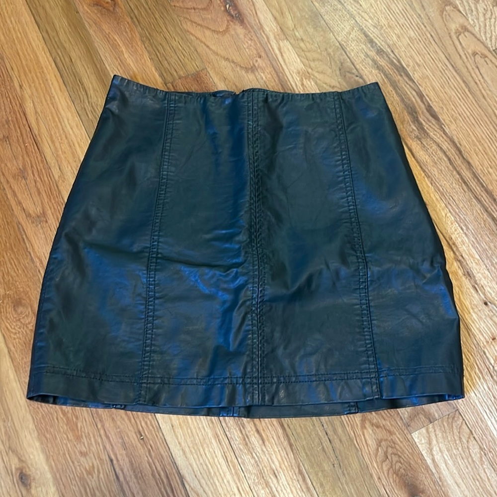Free People Vegan Leather Dark Green Mini Skirt, Size 4